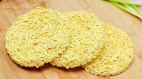 方便面变身香酱饼袋，一次三袋不够吃的绝妙做法分享